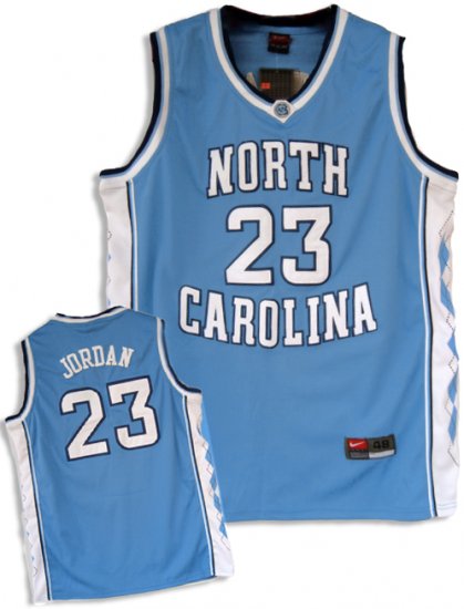 Michael Jordan, North Carolina [bleu] - Cliquez sur l'image pour la fermer