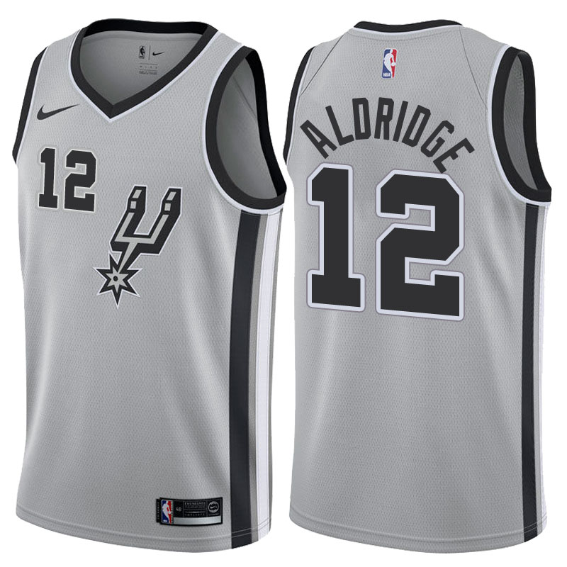 LaMarcus Aldridge, San Antonio Spurs - Statement - Cliquez sur l'image pour la fermer