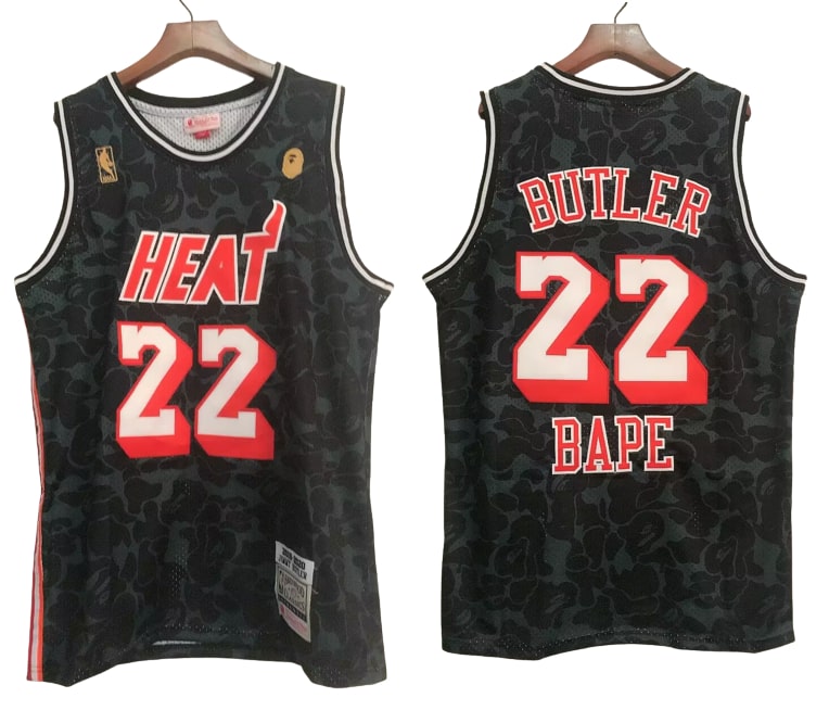 Jimmy Butler, Miami Heat x Bape 'Black' - 2023 - Cliquez sur l'image pour la fermer