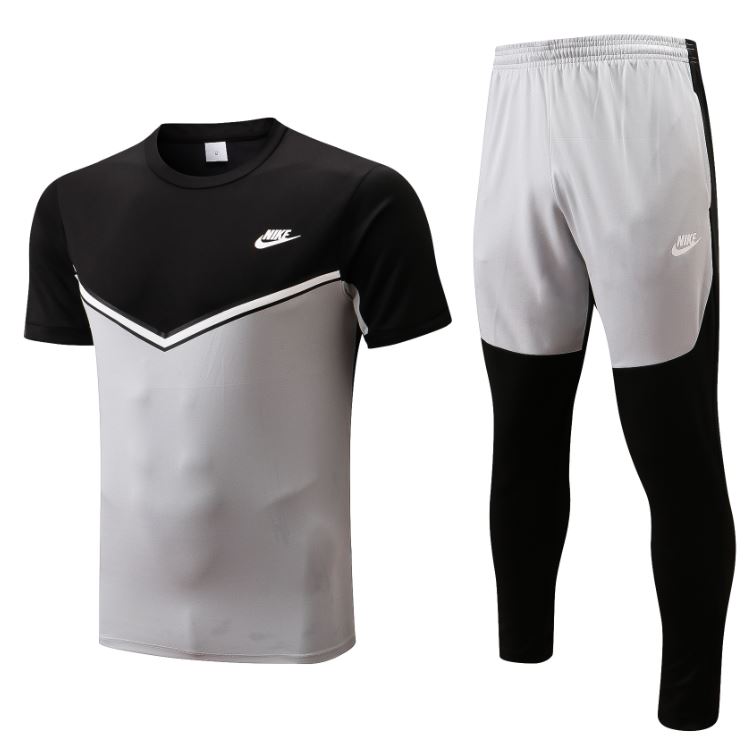 Maillot + Pantalon Nike 2022/23 - Cliquez sur l'image pour la fermer